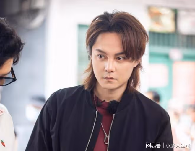 27歲入圈,29歲就成名,尹正的性格比演技圈粉