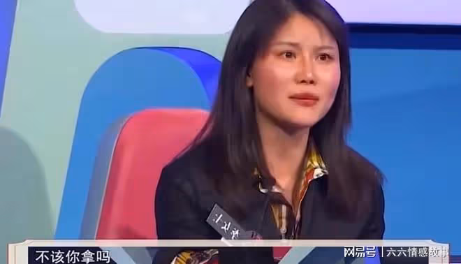兒子畢業後在家躺平,母親讓姐姐養弟弟,女兒拒絕:那是個無底洞