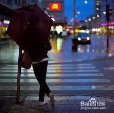 老公晚歸回家就立刻洗澡,跟蹤發現他的秘密後,我掩面而泣..