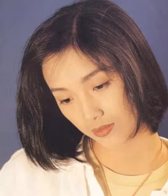 劉德華曾對她下跪求婚!與男友「相戀12年」卻遭家暴 分手後「低調隱退嫁人生子」過簡單平淡生活