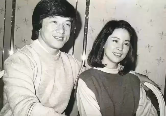 被嫌棄的一生!小龍女吳卓林「母拿她當上位籌碼」親父始終不認 遠赴加拿大「放下過去陰霾」與同性女友生活