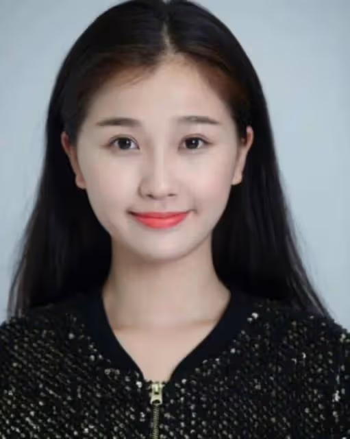 四小花旦「證件照」曝光!趙露思甜美清純,虞書欣可愛呆萌,而她美到認不出