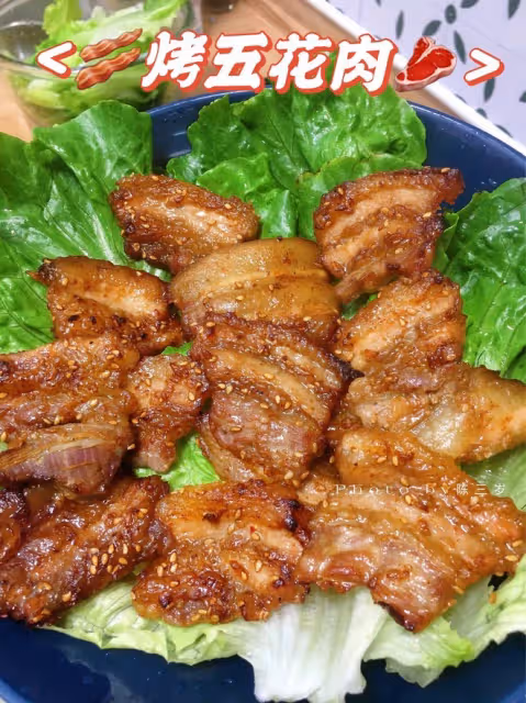 烤五花肉🥩這個夏天除了西瓜🍉當然還有燒烤🥓擁有烤箱的快樂🍺