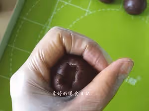 卡通蛋黃酥