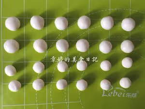 卡通蛋黃酥