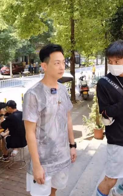 港星梁競徽定居內地 排隊吃蒼蠅小館無人識