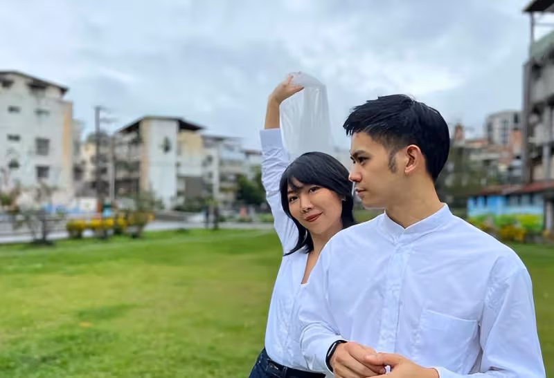 李純曬出兩人秘密結婚八個月後的照片，為隱瞞婚姻感到愧疚：對不起老婆
