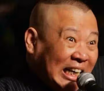 如果郭德綱同志有一天告別相聲舞台，就意味著相聲時代的終結