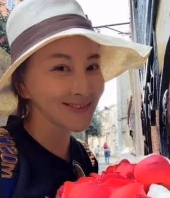 惹到黑道正宮！她當富豪小三「被原配打掉子宮」　馬景濤「為她2度輕生」今57歲無人敢娶