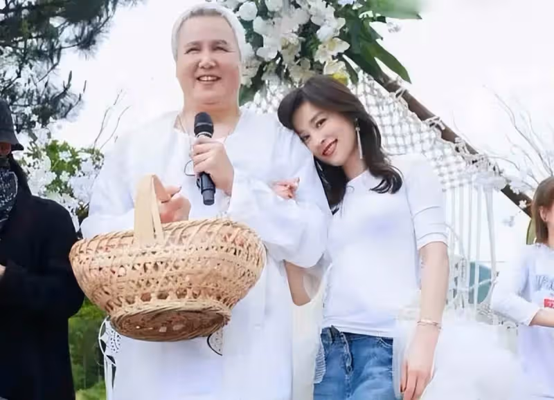 8位瓊瑤男星顏值今昔對比,有人帥了一輩子,有人發福口碑顏值雙雙暴跌