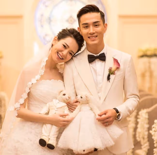 李承鉉曬照慶祝結婚七周年,兩人公開秀恩愛,戚薇深情表白太甜蜜