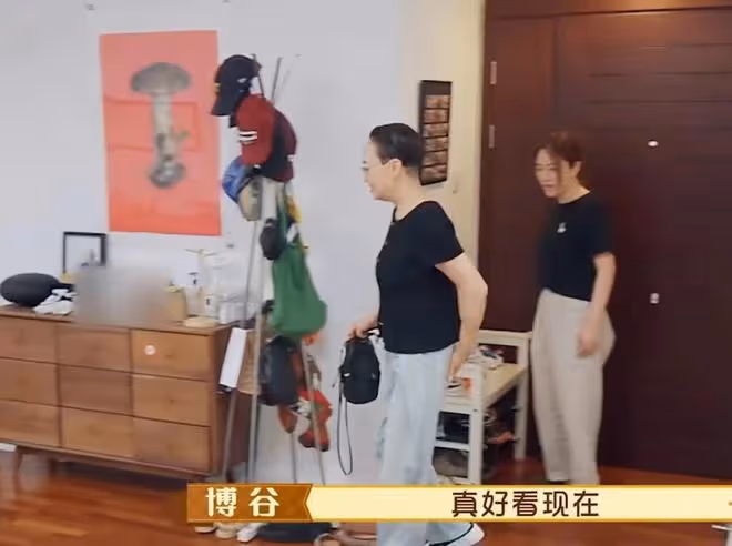 宋丹丹一家罕見同框,大讚兒媳是好媽媽,婆媳談心關係融洽惹人羨