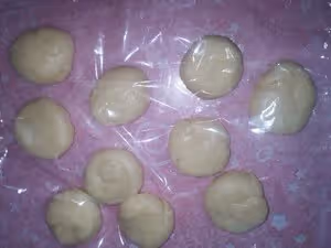 麻薯蛋黃酥，酥掉渣‼️（給出單個需要的材料量）