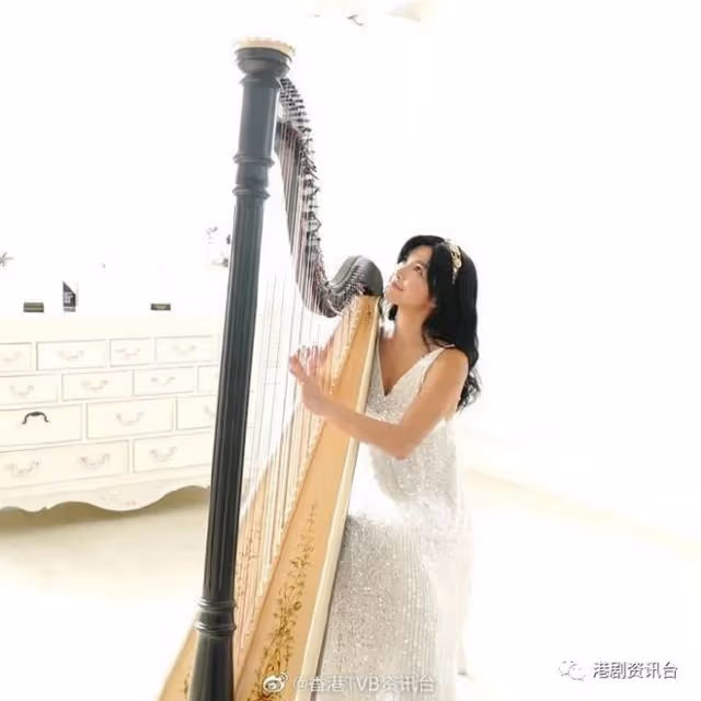 前TVB小花自爆花十萬改名!透露拍《愛回家》被欺凌