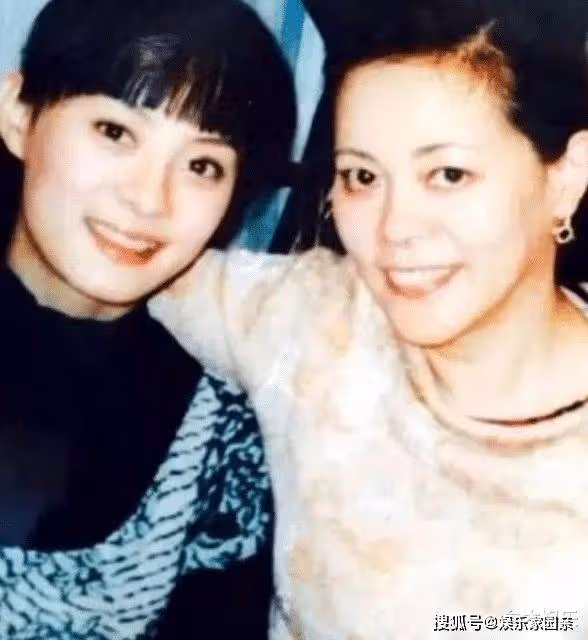 孫儷孫艷雙向付出的親情：怨恨過薄情父親，卻寵愛同父異母的妹妹