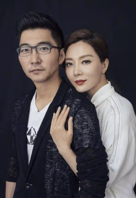 出道17年無緋聞,嫁給二婚丈夫做8年後媽,為當好繼母不再生育