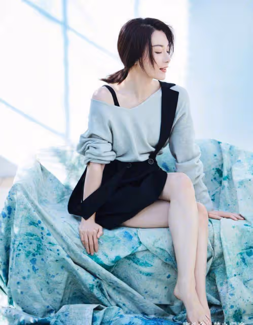 出道17年無緋聞,嫁給二婚丈夫做8年後媽,為當好繼母不再生育