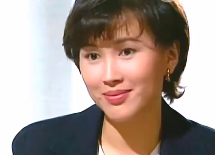 甘當地下情人18年!她相貌平平「卻嫁給了TVB最強視帝」 9年後 「自願離婚分走4000萬」 :是一種解脫