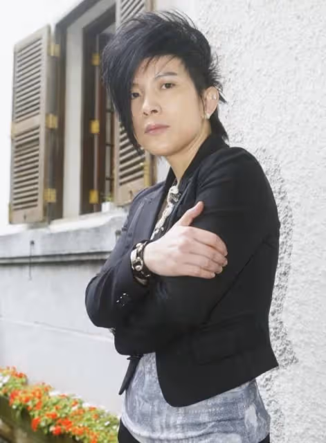 潘美辰81歲父生日「哥哥罕見露面」兄妹皆未嫁娶! 兩人不合「20年沒聯絡」今冰釋前嫌伴父母終老