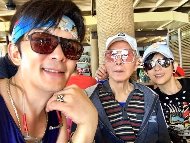 潘美辰81歲父生日「哥哥罕見露面」兄妹皆未嫁娶! 兩人不合「20年沒聯絡」今冰釋前嫌伴父母終老