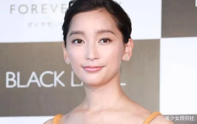 娛樂圈「最慘女星」!孕期被出軌,小三還是未成年。網友:她竟然選擇原諒?