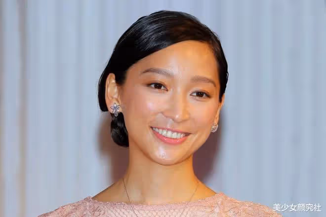 娛樂圈「最慘女星」!孕期被出軌,小三還是未成年。網友:她竟然選擇原諒?