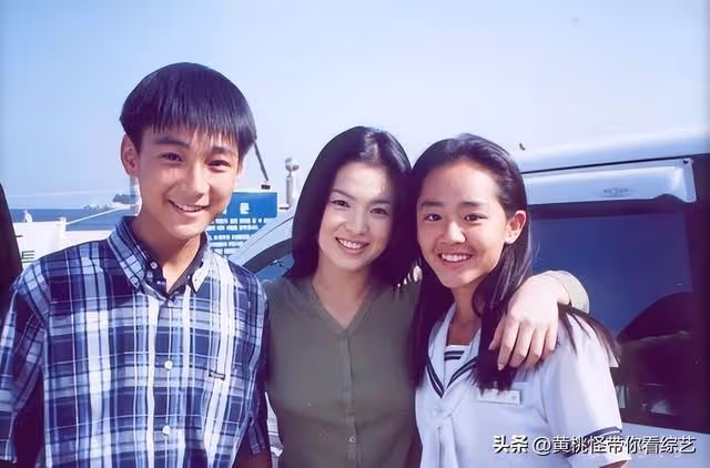文根英:險些截肢手臂長疤明顯,發福垮臉顯老,退居幕後享受生活