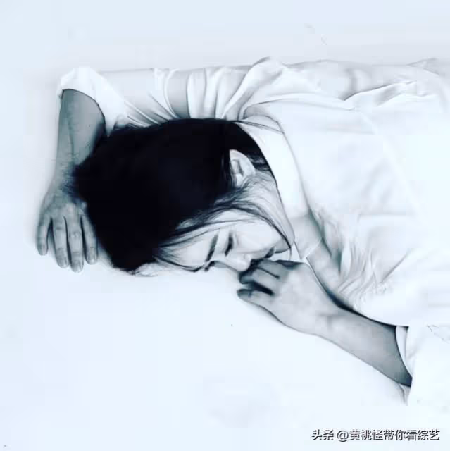 文根英:險些截肢手臂長疤明顯,發福垮臉顯老,退居幕後享受生活