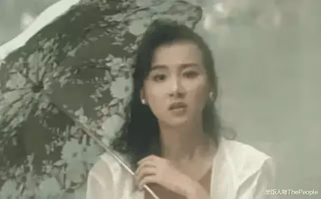 出道後頻傳緋聞!台灣第一美女54歲未婚「億萬資産無人繼承」單身富婆的快樂你不懂