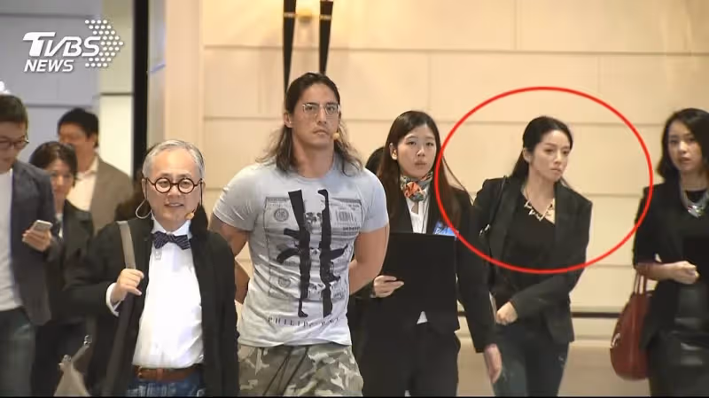 童話婚姻只是夢!蔣家四代曾喊「不可能離婚」只愛妻女 如今分開「還因贍養費鬧上法院」不勝唏噓