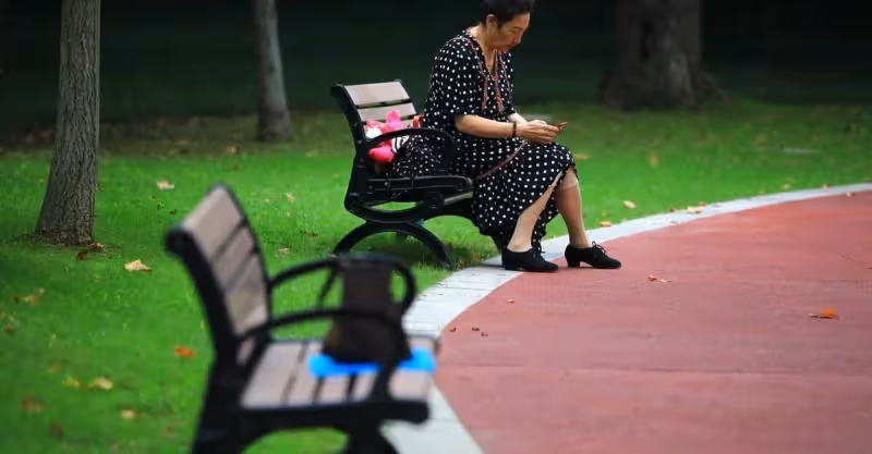 丈母娘帶五萬塊錢去女兒家養老，女婿卻拒絕：那只是半年的錢