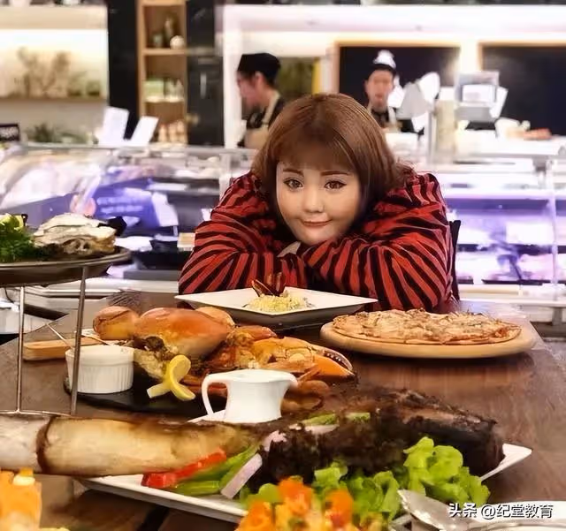 邊吃播邊減肥!韓國吃播網紅3年狂甩100斤肉,變身「金剛芭比」
