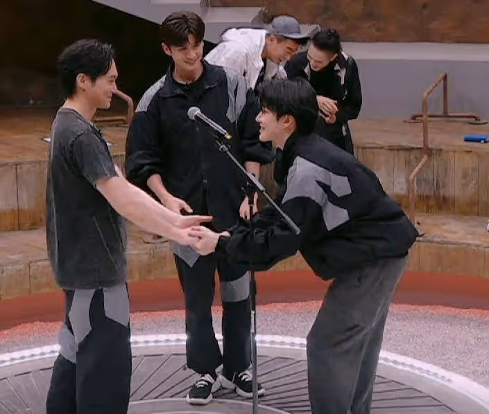 《披哥2》:任賢齊拉張鈞寧進群,吳卓羲反應真!懶得打扮?