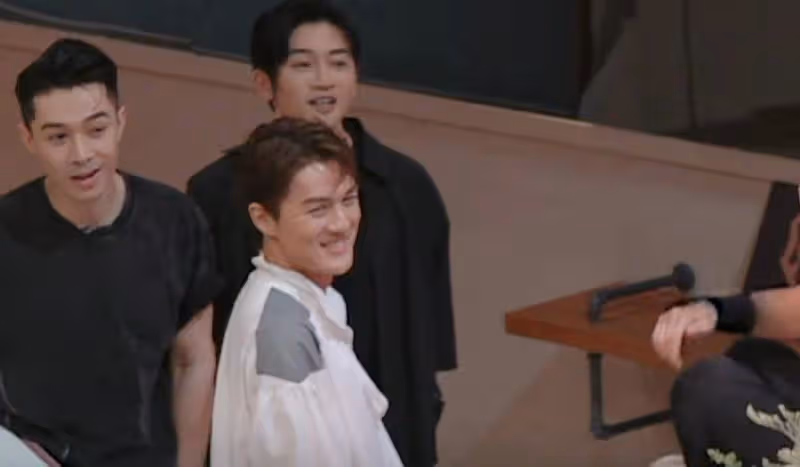 《披哥2》:任賢齊拉張鈞寧進群,吳卓羲反應真!懶得打扮?