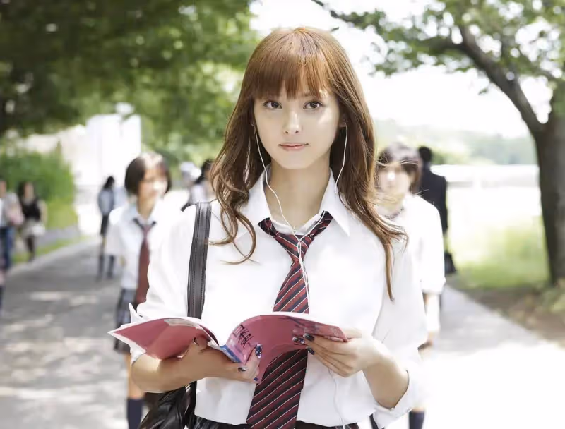 日本第一美女佐佐木希飾演墮落少女叢良姬