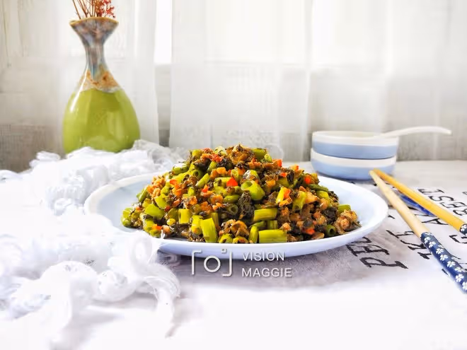 酸腌菜肉末空心菜梗