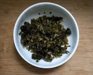 酸腌菜肉末空心菜梗
