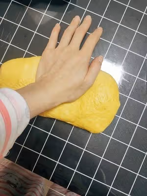 牛奶軟餐包(手工和面)