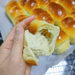 牛奶軟餐包(手工和面)