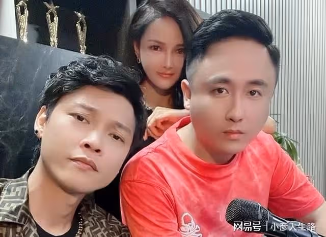 小楊哥被粉絲追問捐款金額,回懟:捐款是心裡的事,不能拿來炫耀