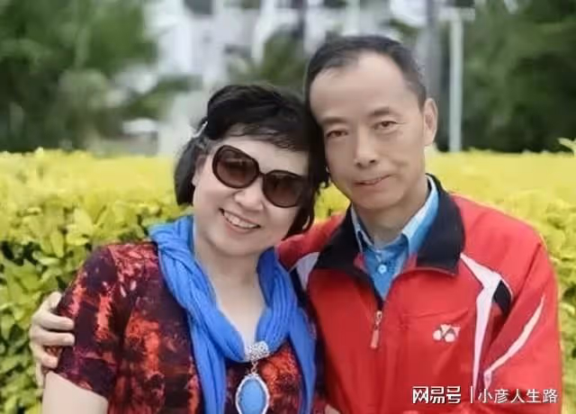 任新萍是杜新枝姨姐妹?被曝是馬店平輿人,舊照曝光,網友:真像