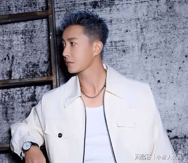 韓庚盧靖姍升三口之家!寶寶性別曝光,網友:這孩子顏值不得了