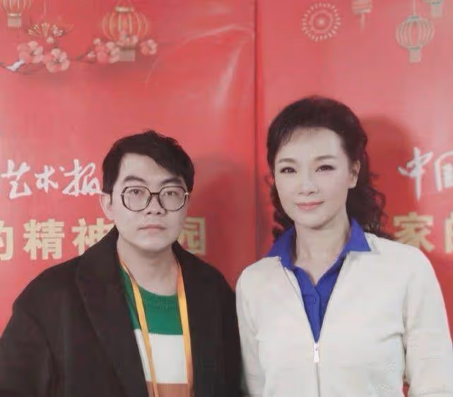 知情人曝大衣哥兒子已分手,小偉已找新女友,女方顏值不輸陳亞男