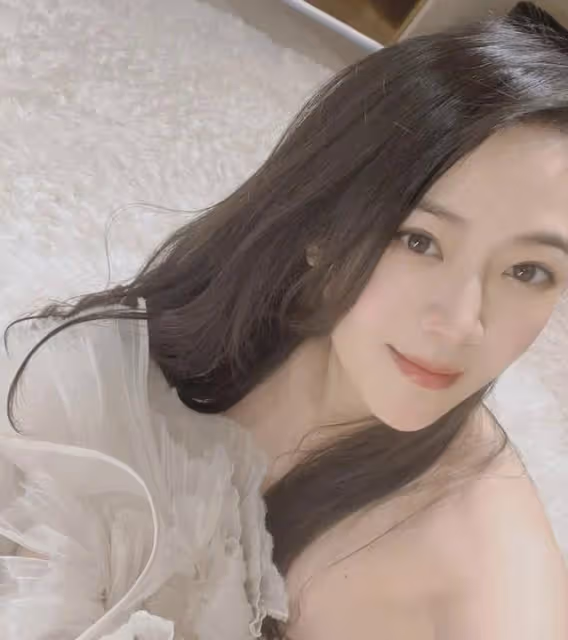 恭喜!39歲台灣知名女星宣布產子,閃嫁大5歲金融才俊婚姻幸福