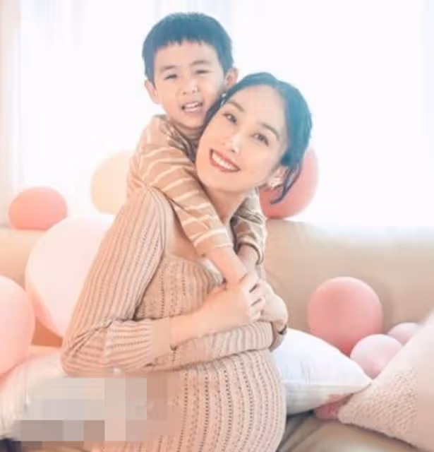 中秋節娛樂圈喜事多!言承旭前女友宣布產子,星二代花33萬辦婚宴
