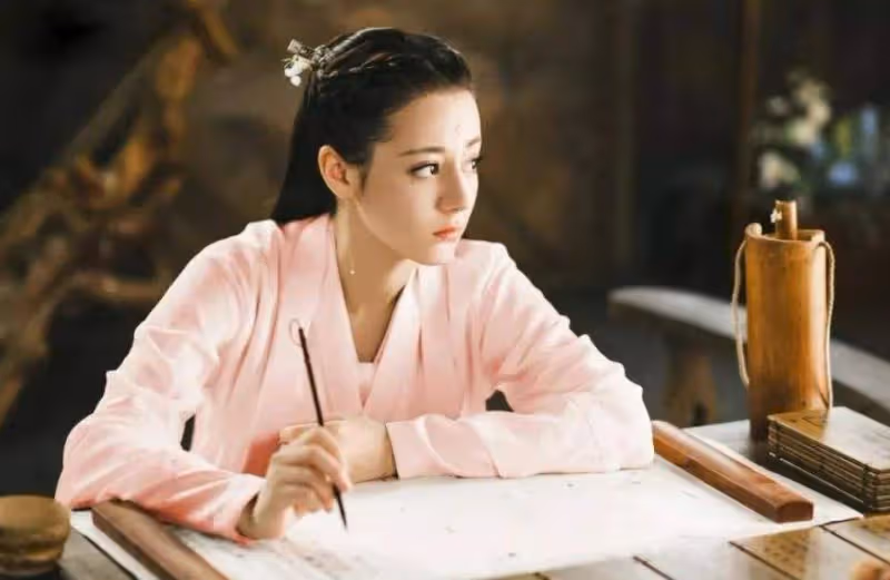 網友公認4大「古裝女神「,每一位顏值逆天,劉亦菲是古裝界翹楚