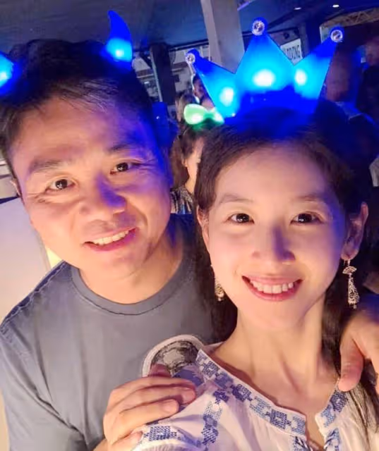 章澤天新髮型太顯美,又純又欲,難怪劉強東喜歡新家庭成員顏值高