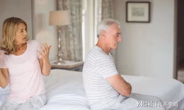 母親住院,我要回去照顧,丈夫卻不給,回去就離婚,我:那就離吧