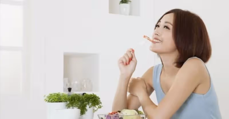 我想離婚，十歲女兒給了我200元說：媽媽你可別睡大街上