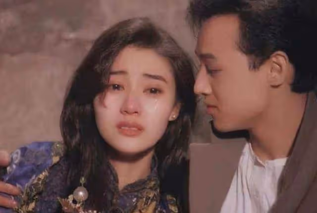 李嘉欣彪悍情史:18歲驚艷全港,輾轉8個富豪「持靚行兇」入豪門